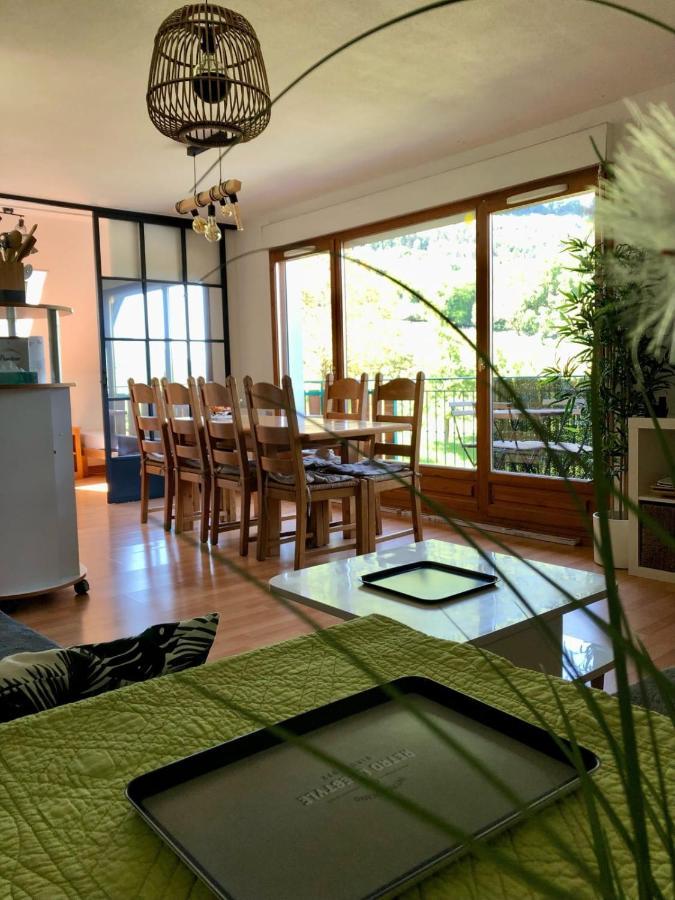 The Green Fee Close To The Golf Course And 5 Minutes From The Lake ジエ エクステリア 写真